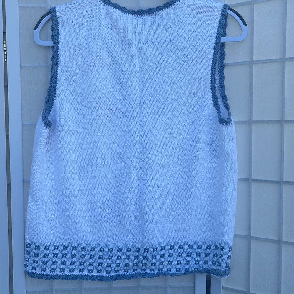 Erika White Knit Vest with Tea Time Embroidered Details - Picture 4 of 12
